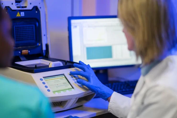 doctor-performing-medical-research-lab